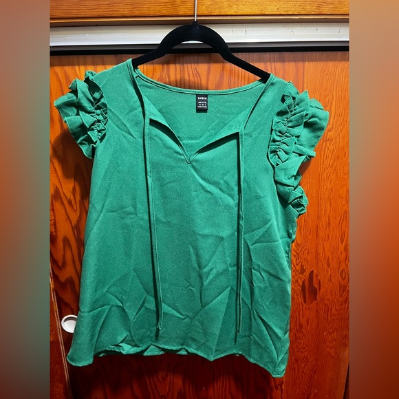 SHEIN top NWOT - Picture 2 of 5